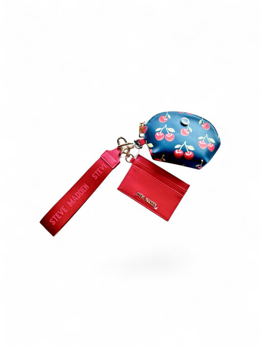 STEVE MADDEN WRISTLET